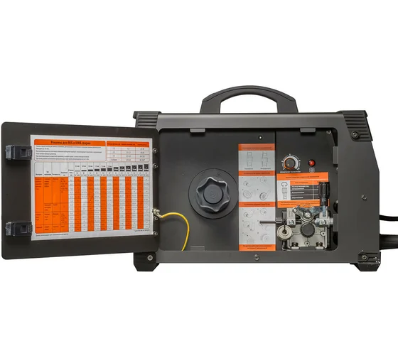 Сварочный инвертор Сварог MIG 200 REAL N24002